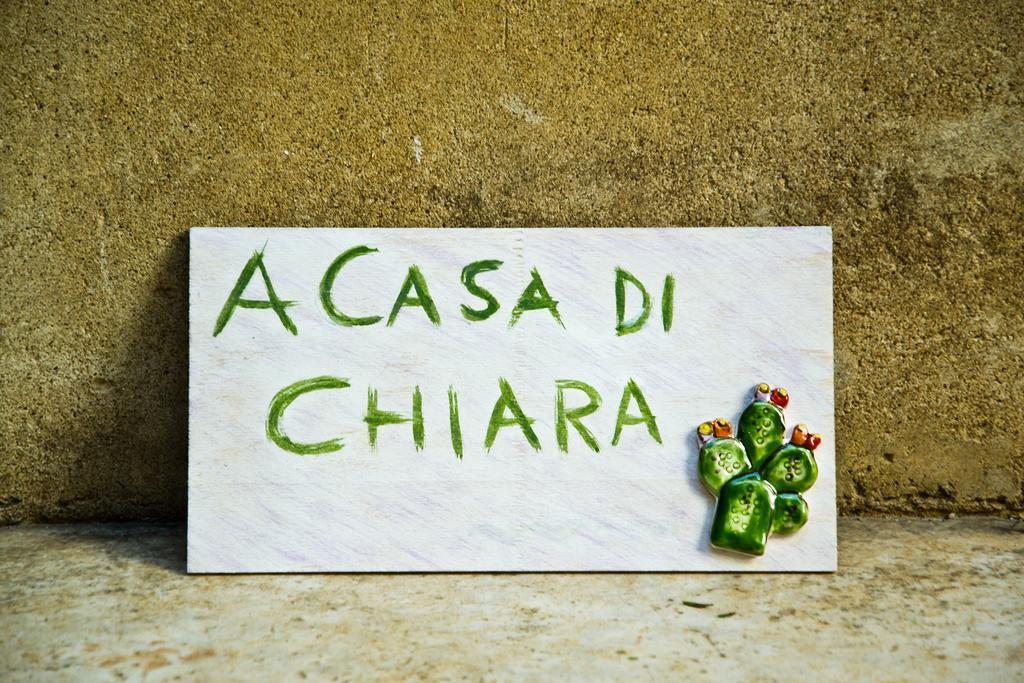 A Casa Di Chiara Hotel Palermo Habitación foto